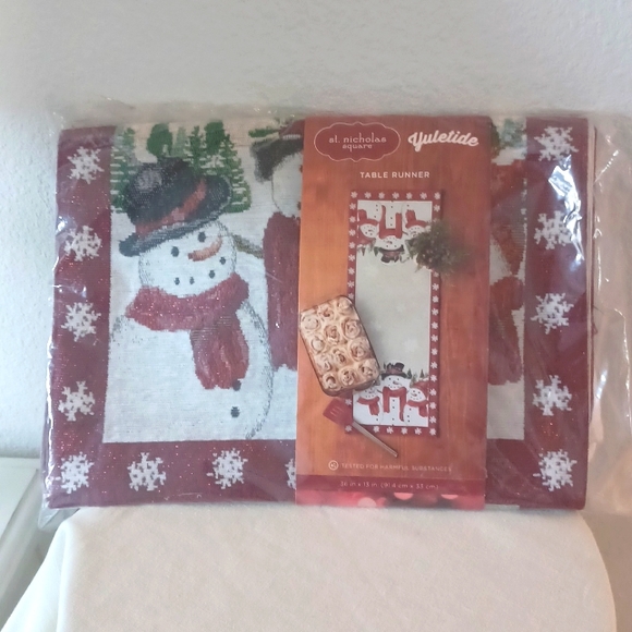 Other - Snowman table runner & kitchen towel set